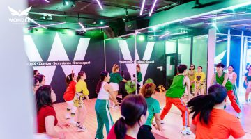 Zumba Wonder: Đốt Cháy Mỡ Thừa “Siêu Tốc” Sau Kỳ Nghỉ Tết Ất Tỵ